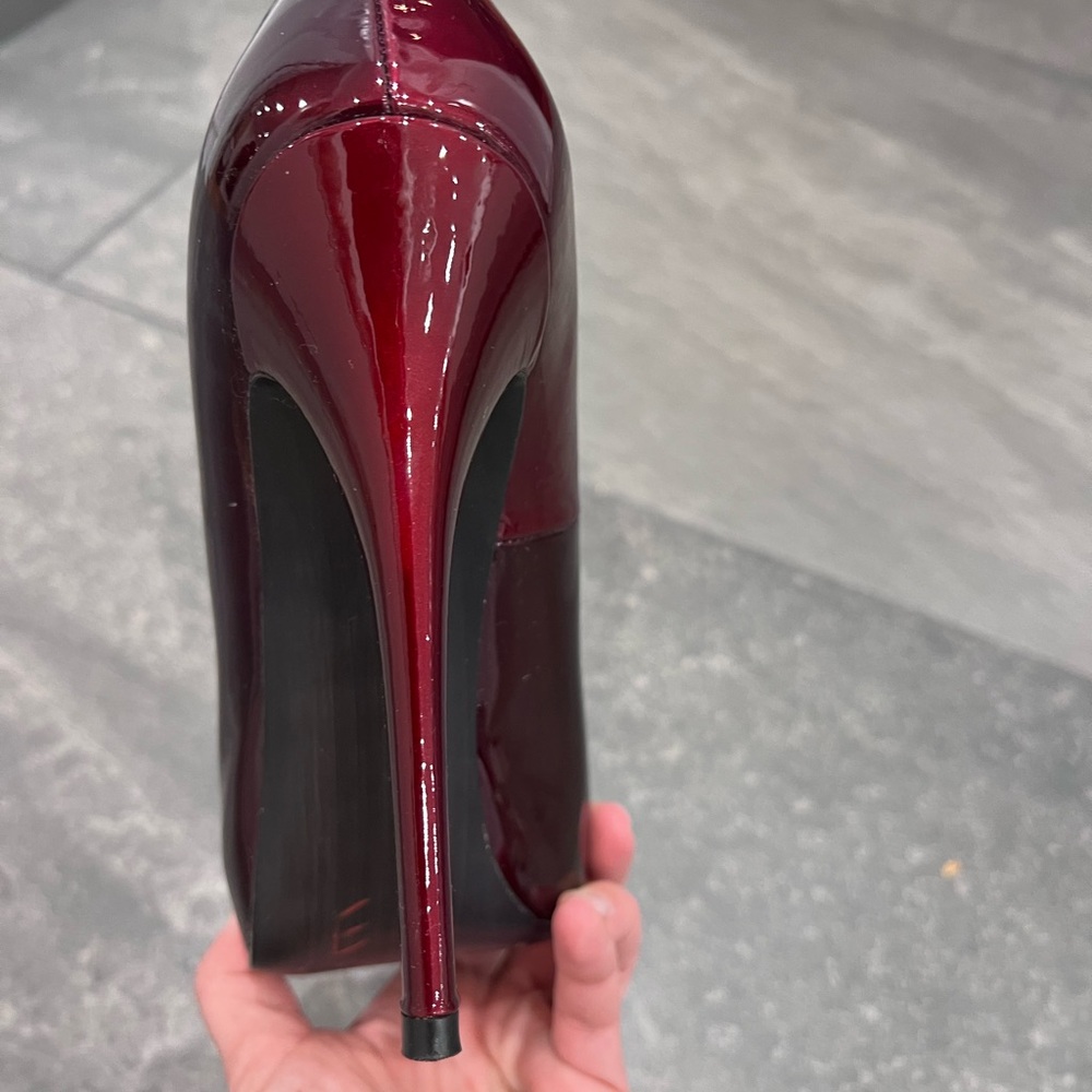 Stuart Weitzman Deep Burgundy Patent Heels - Picture 3 of 5
